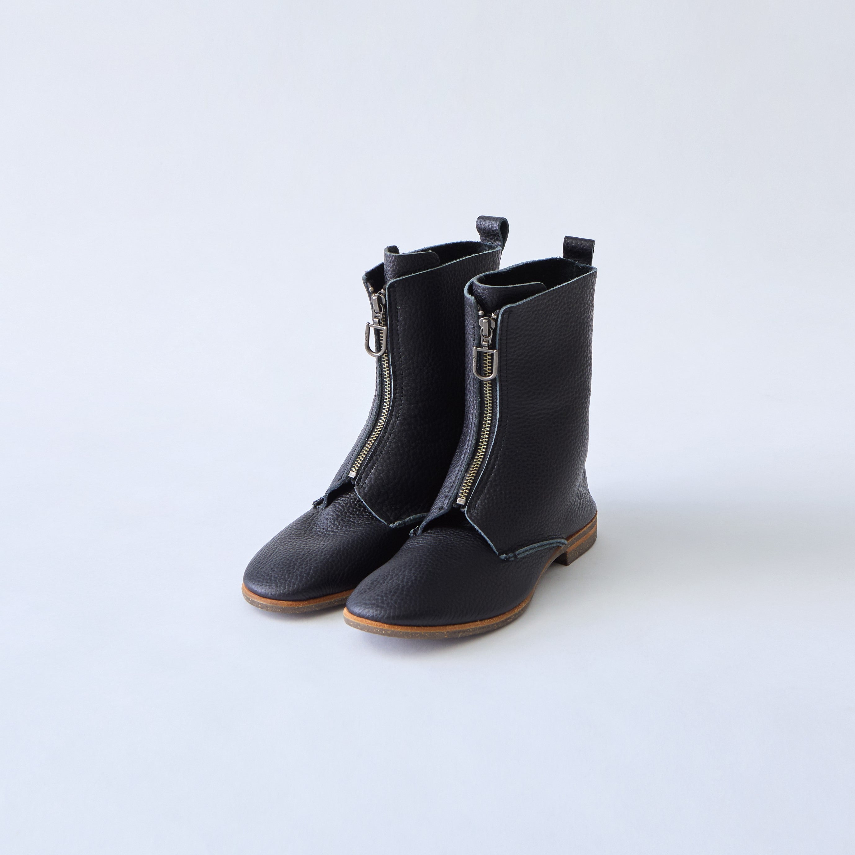 FRONT ZIP BOOTS ALL SHRINK BLACK