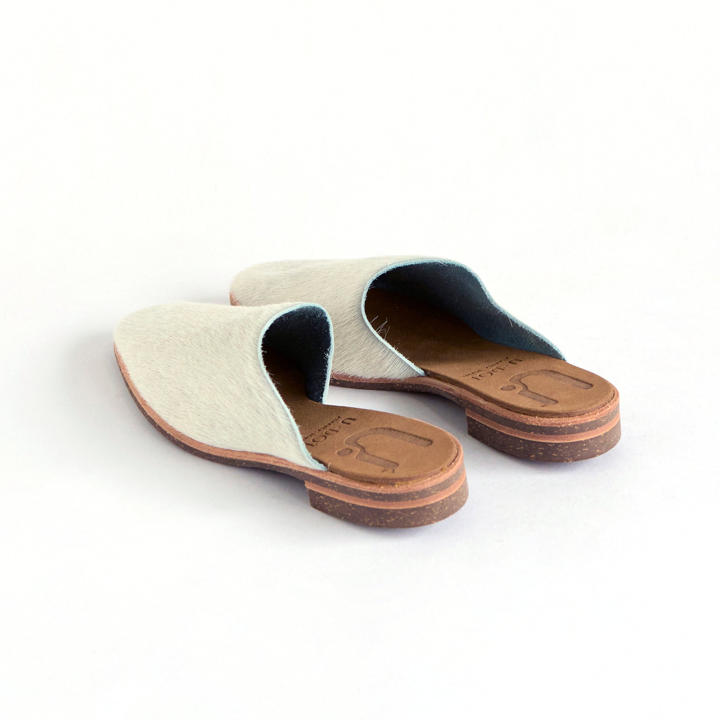 ASYMMETRICAL MULE ALL COW WHITE