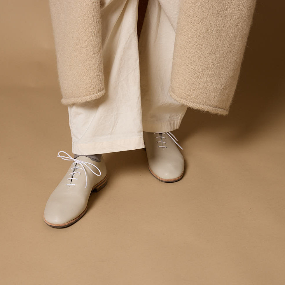 SHOES SHRINK IVORY SMOOTH GREIGE