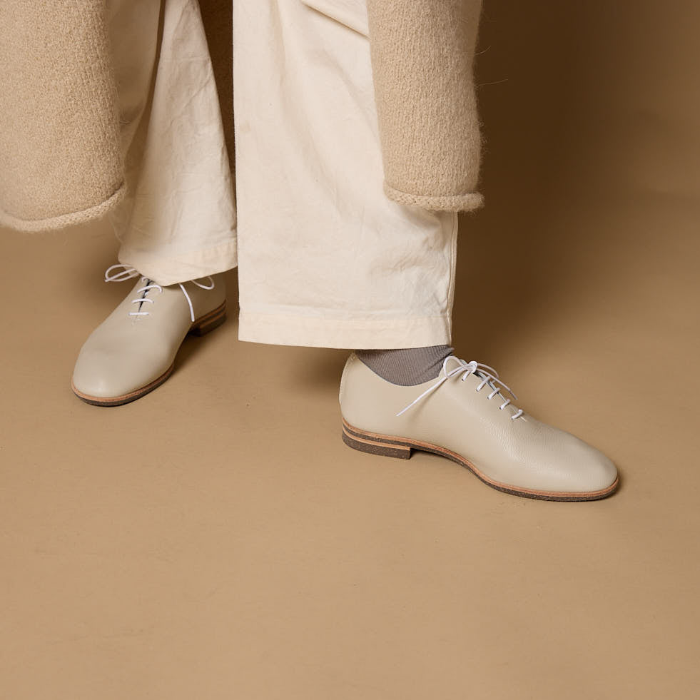 SHOES SHRINK IVORY SMOOTH GREIGE