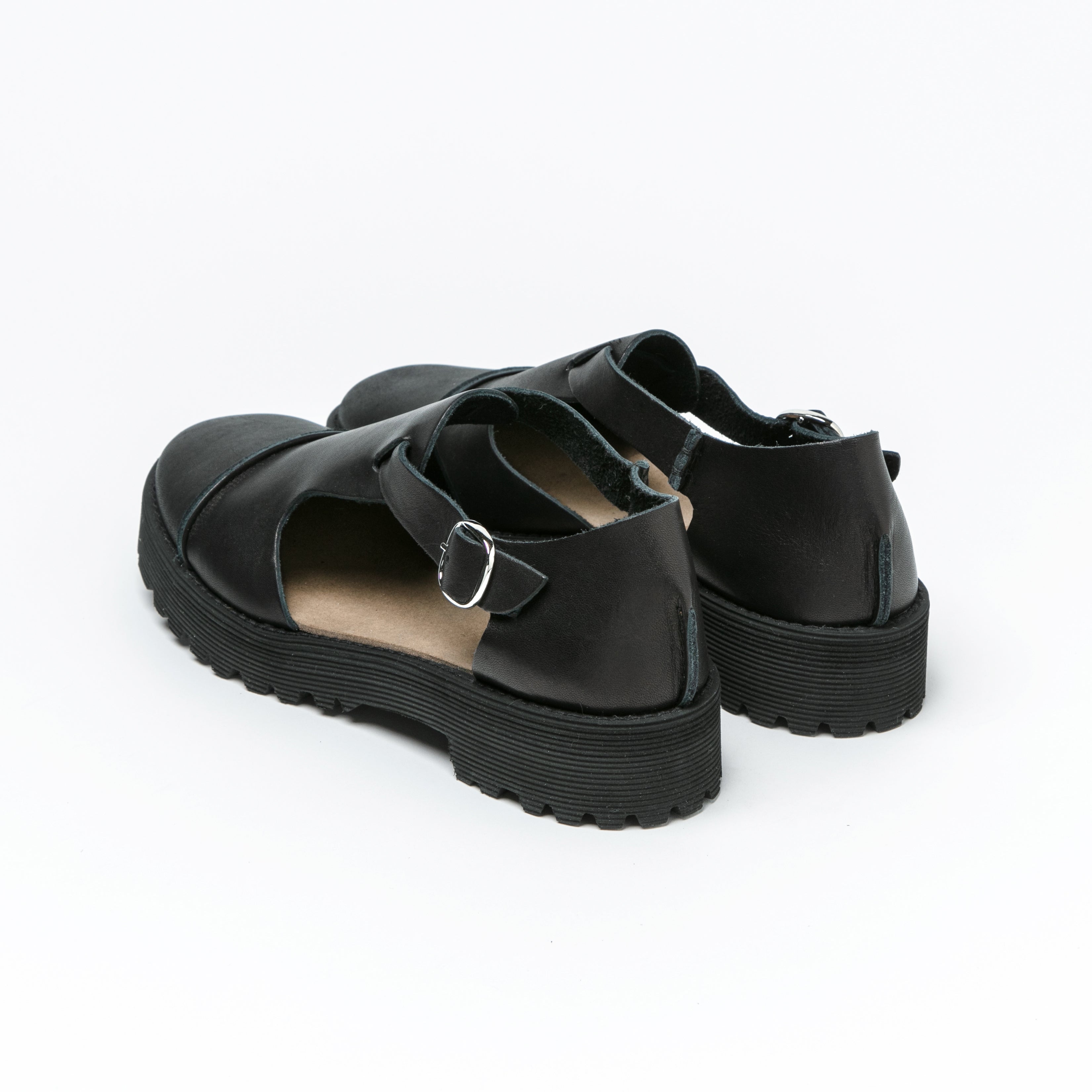 STRAP SANDALS ALL WHITE