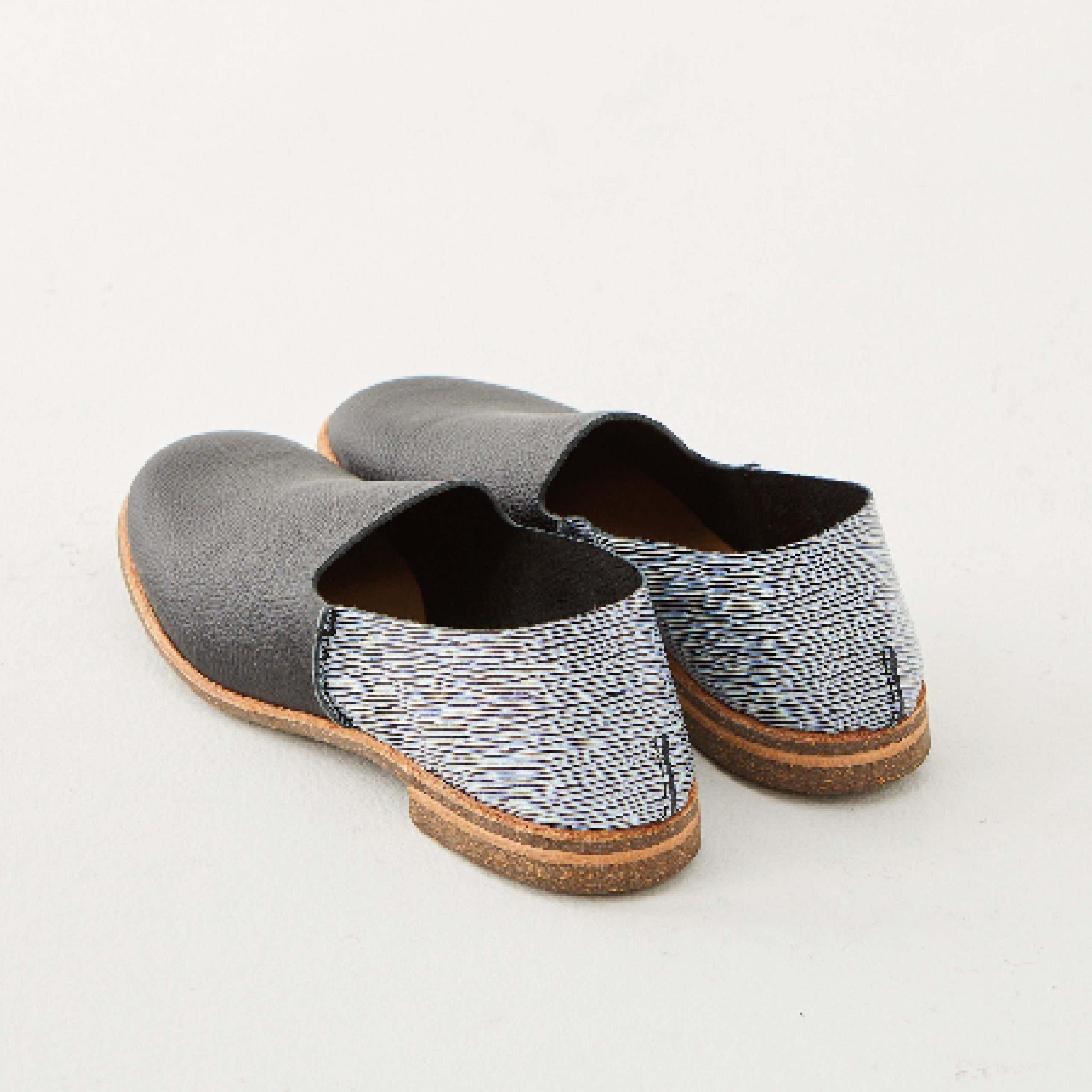 SLIP-ON BLACK/PRINTED WAVE BLACK