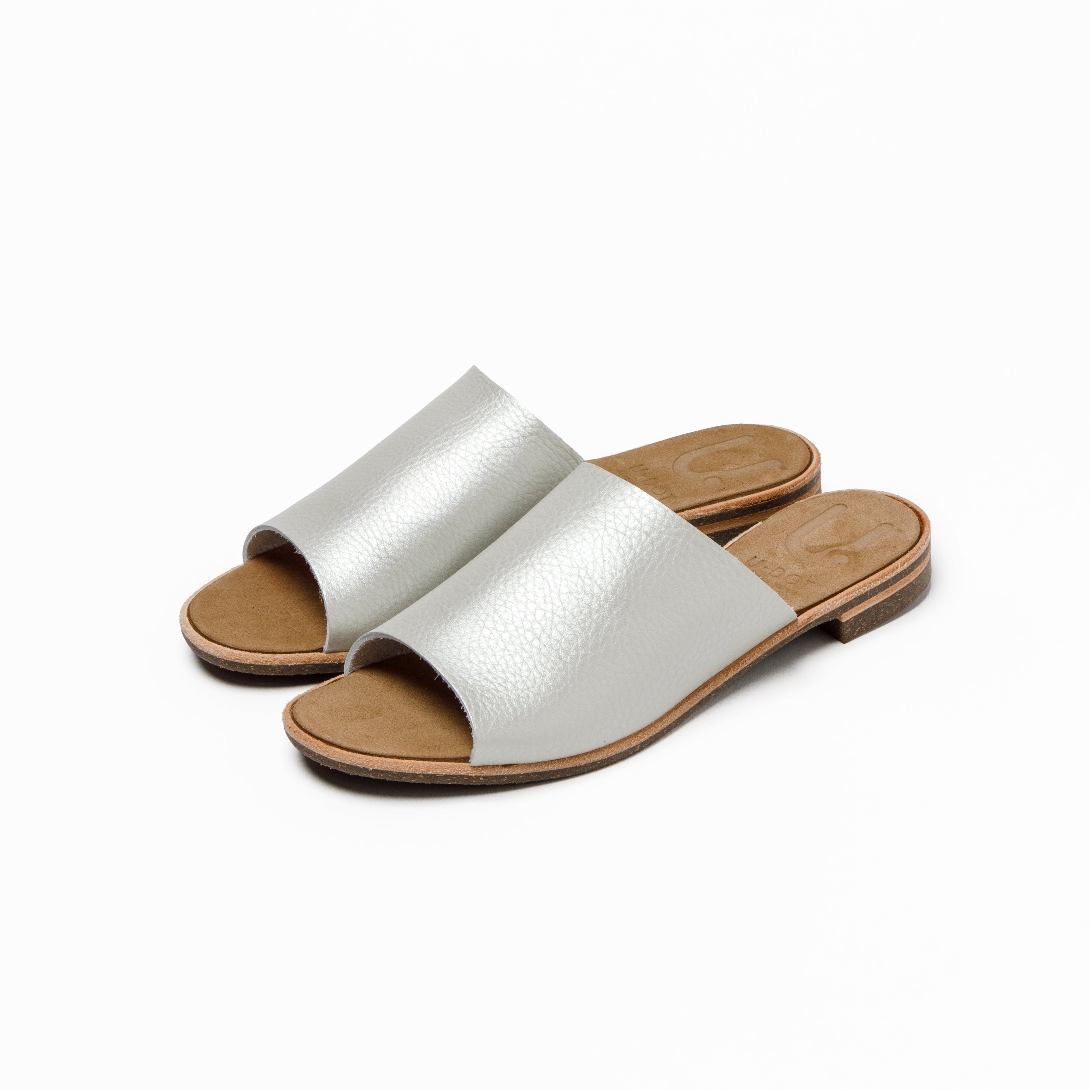 SLIDE SANDALS LIGHT SILVER