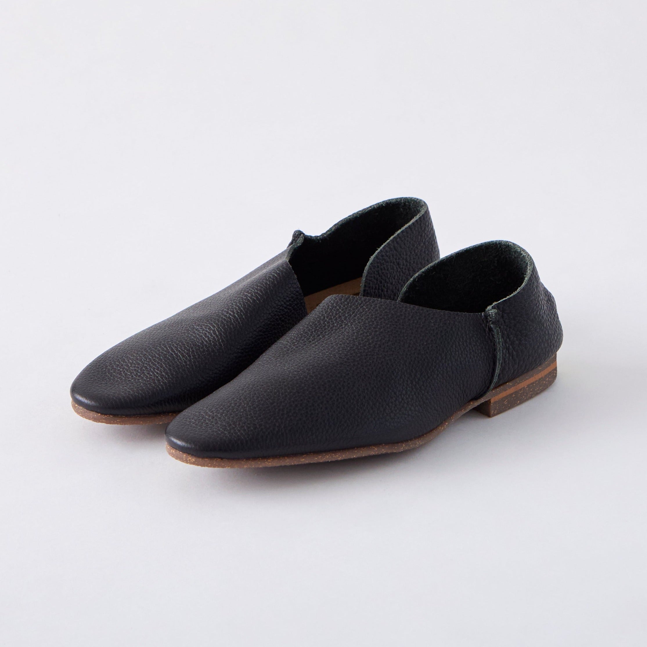 2-PIECES SLIP-ON　ALL SHRINK BLACK