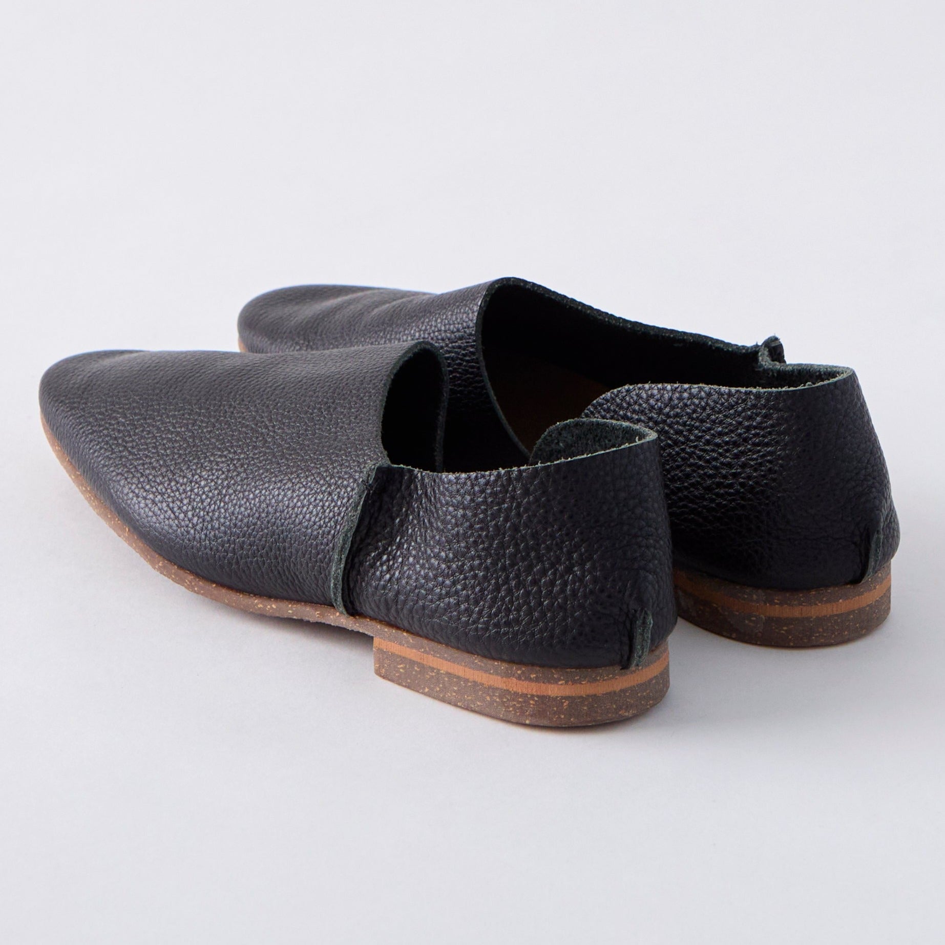 2-PIECES SLIP-ON　ALL SHRINK BLACK