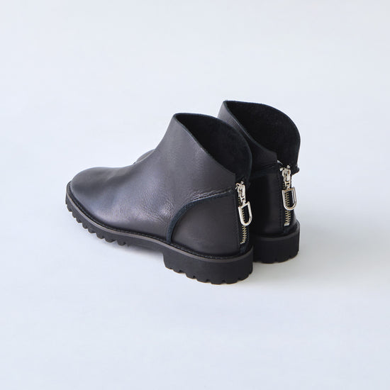 BACK ZIP BOOTS　ALL BLACK