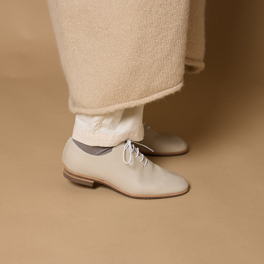 SHOES  SHRINK IVORY SMOOTH GREIGE