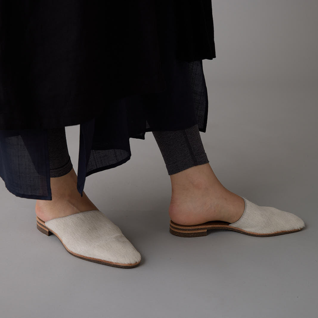 ASYMMETRICAL MULE　ALL COW WHITE