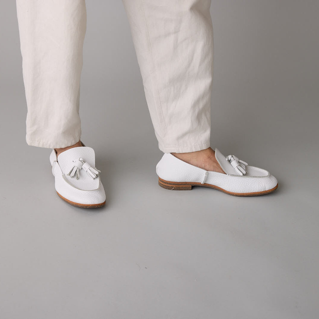 TASSEL LOAFER　ALL WHITE
