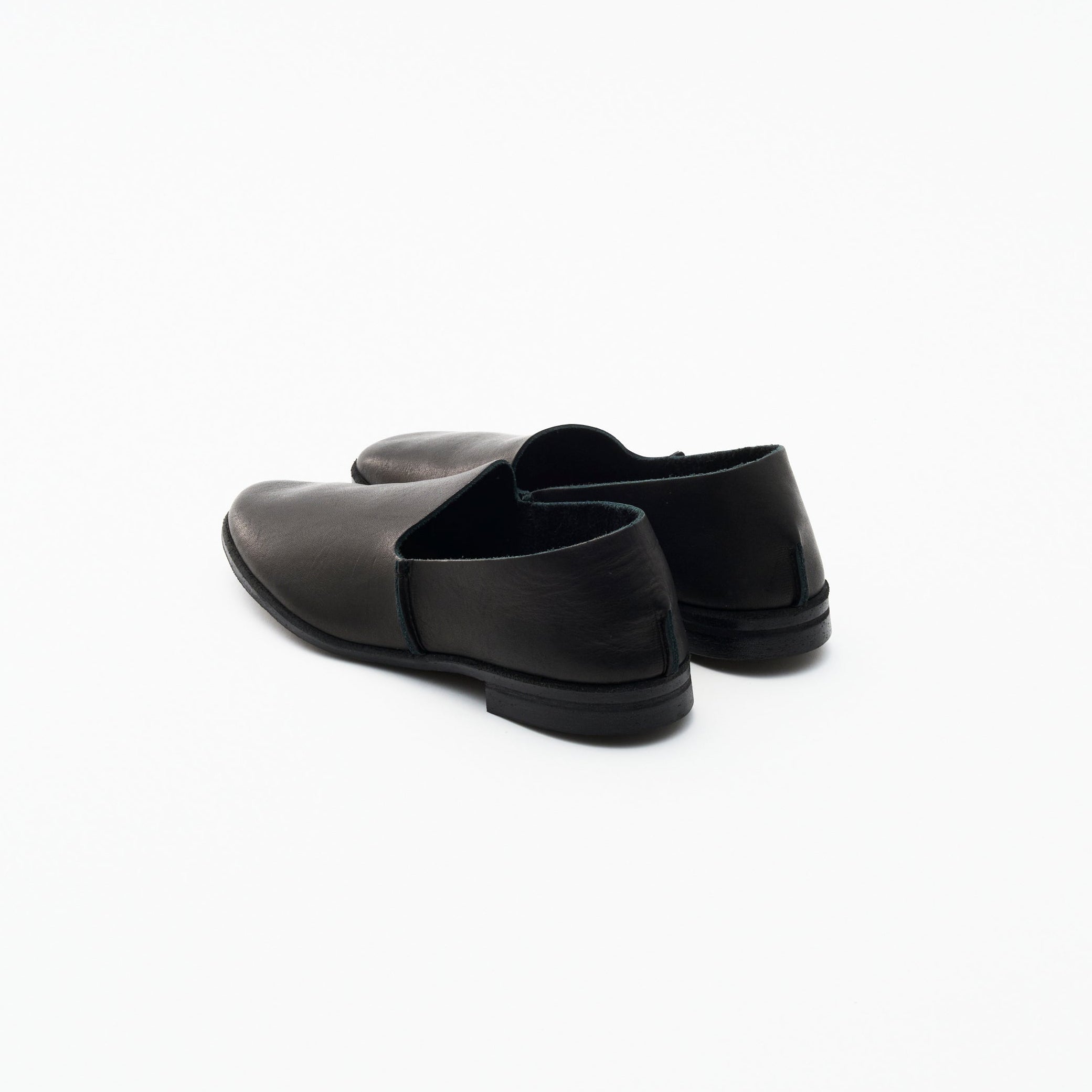 SLIP-ON　ALL BLACK BLACK SOLE