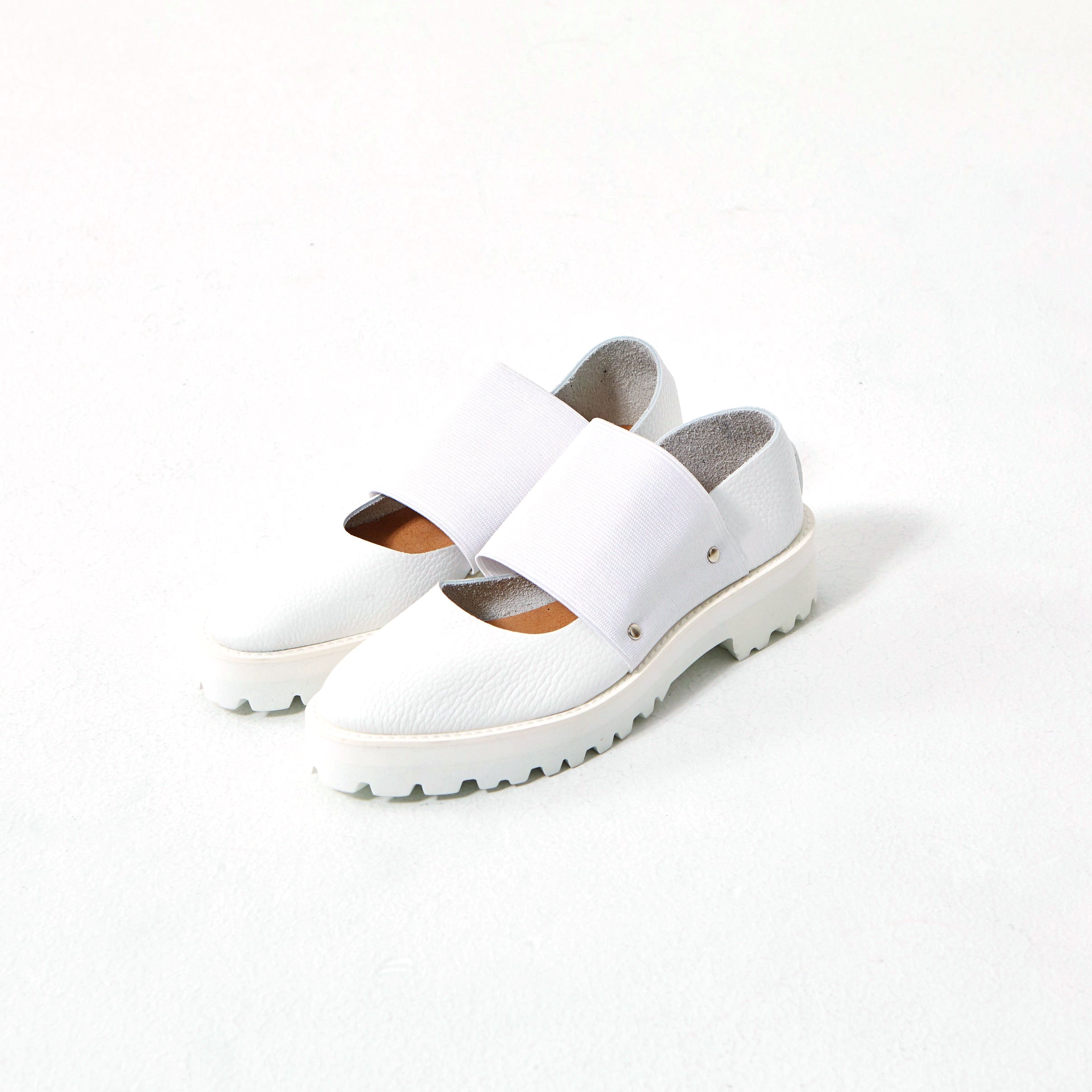 GOM BAND FLAT　SHRINK WHITE (TANK DOUBLE SOLE)