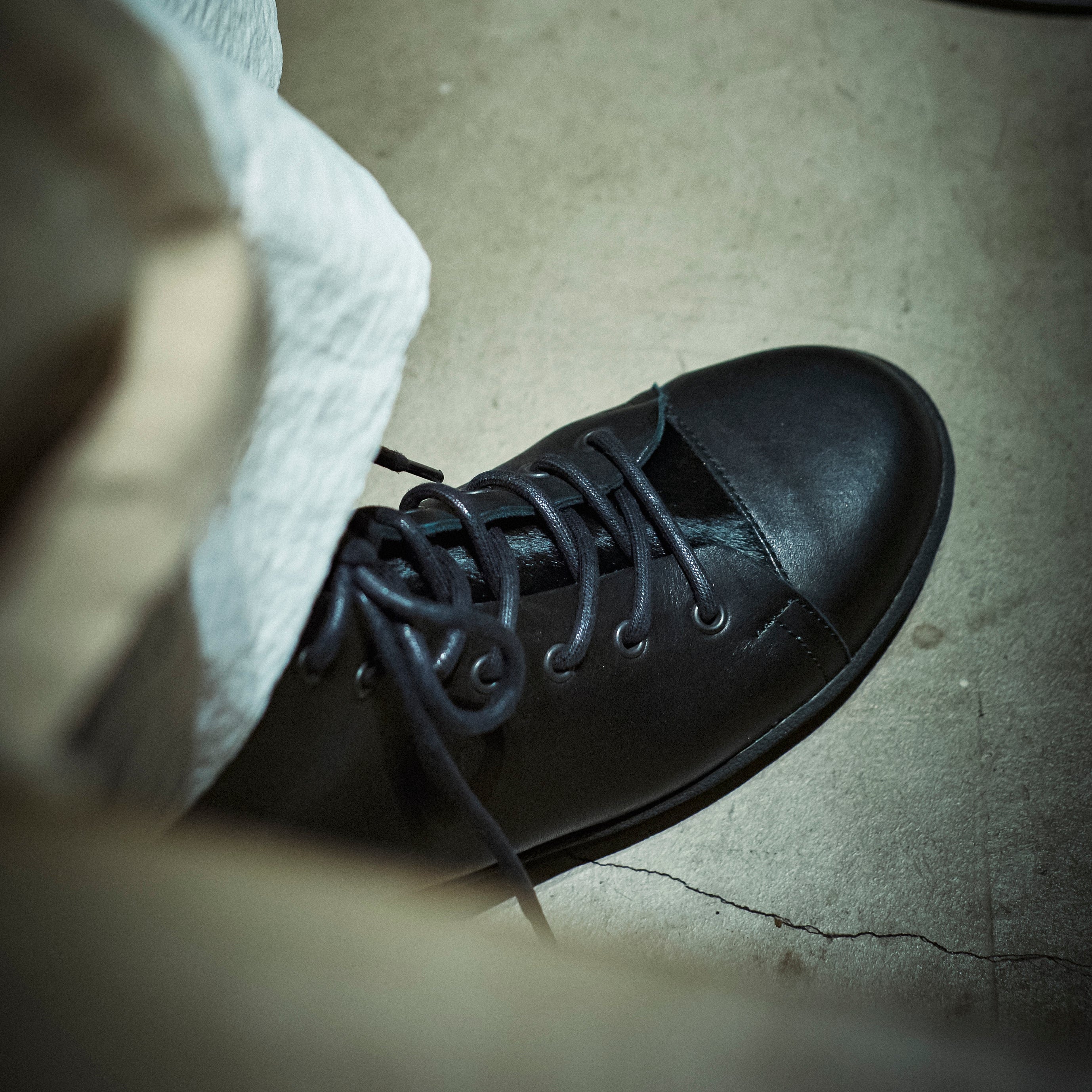 HIGH CUT SNEAKER　BLACK / COW HAIR BLACK