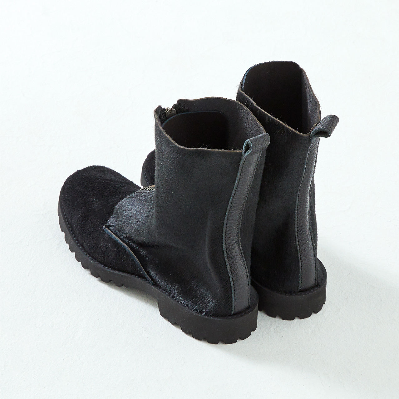 FRONT ZIP BOOTS　COW HAIR BLACK / BLACK