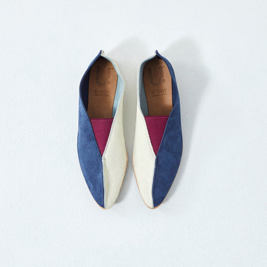 TRIANGLE FLAT　SUEDE NAVY / COW HAIR WHITE