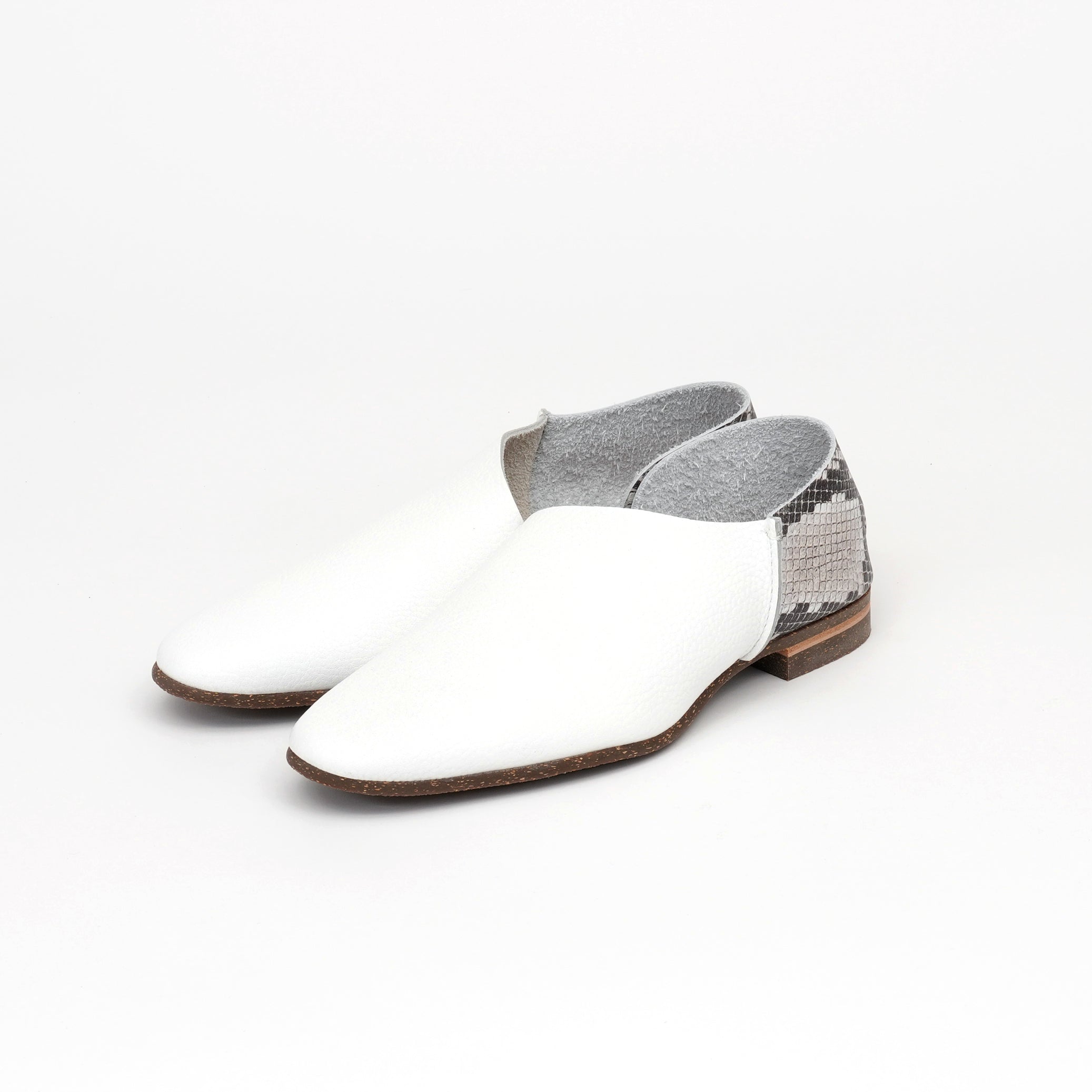 2-PIECES SLIP-ON  SHRINK WHITE PRINTED PYTHON