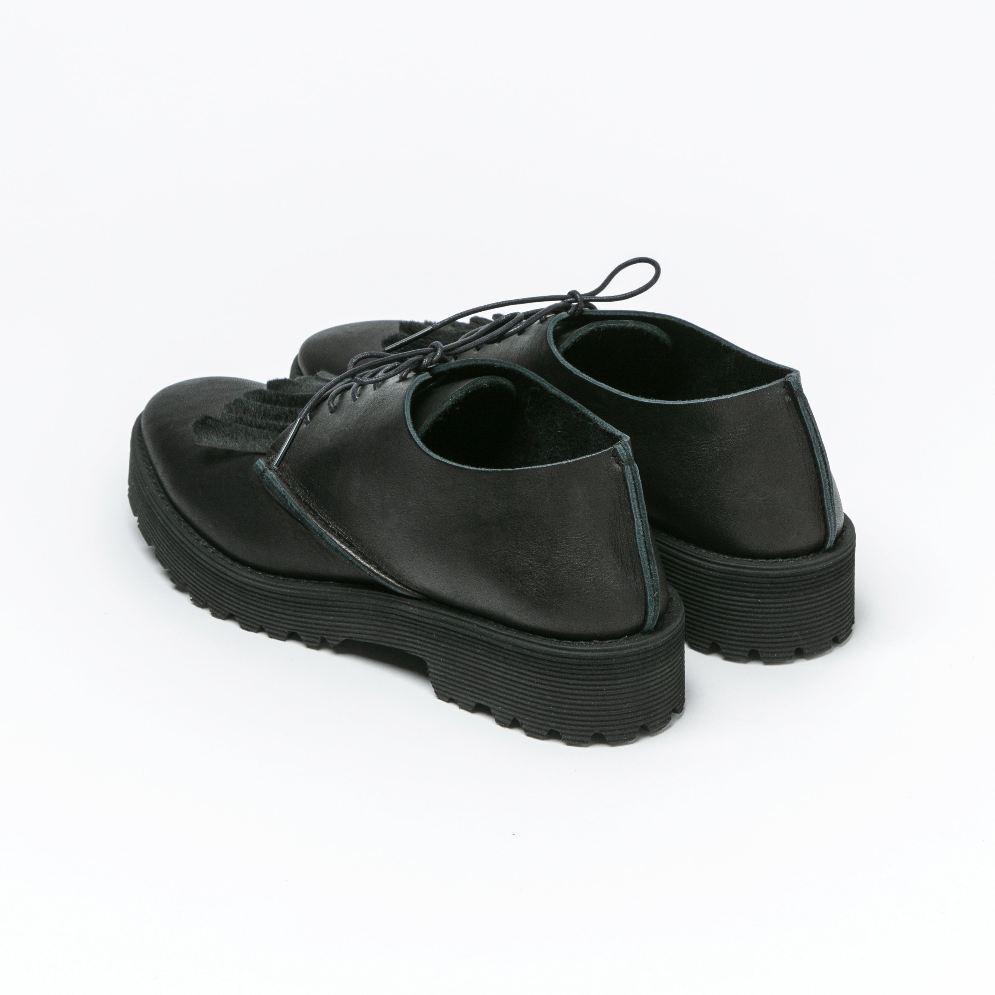 POINTED SHOES/SMOOTH BLACK/COW HAIR BLACK KILT/TANK DOUBLE