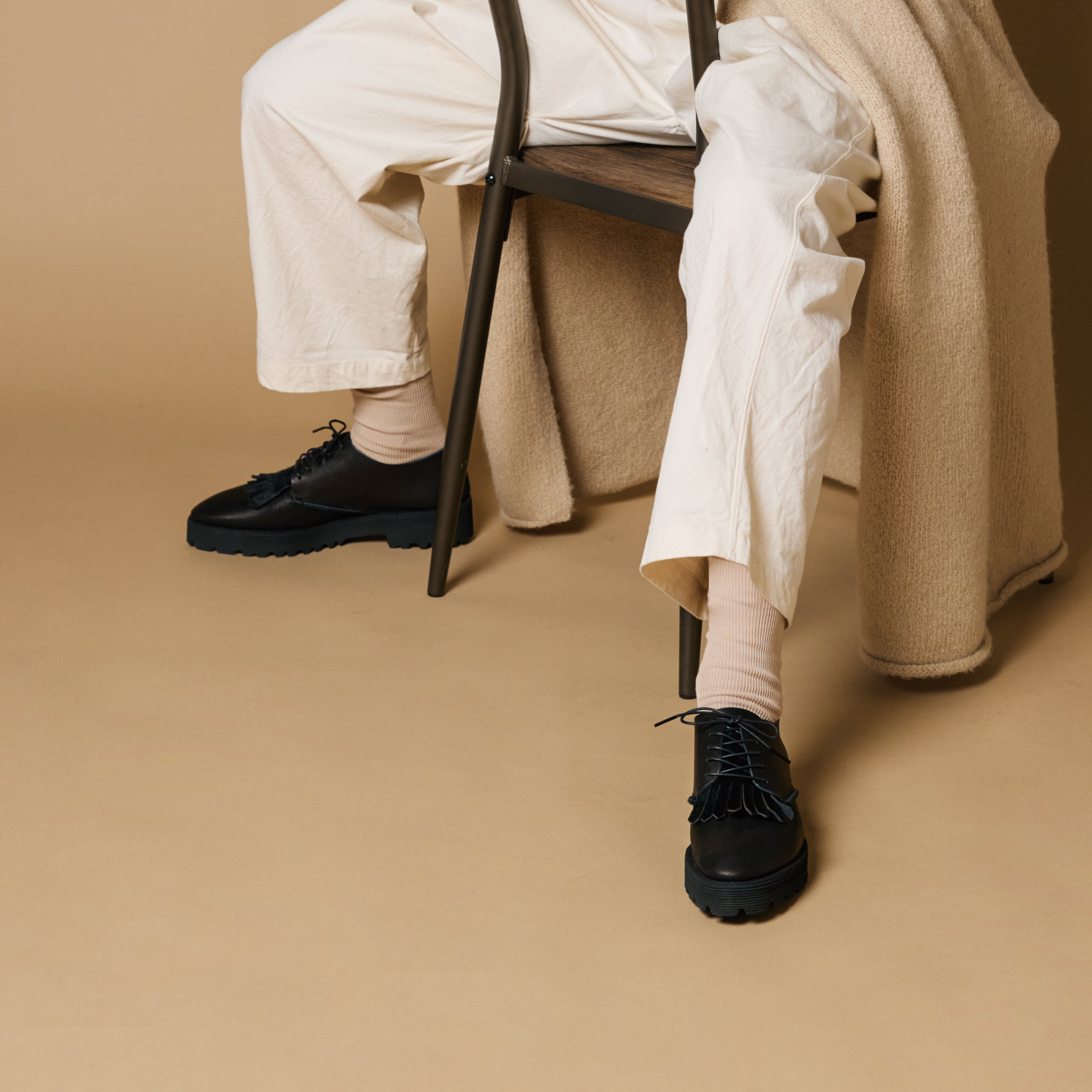 POINTED SHOES/SMOOTH BLACK/COW HAIR BLACK KILT/TANK DOUBLE