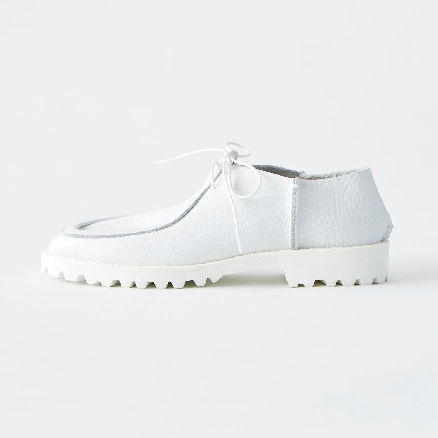 MOCASSIN　WHITE