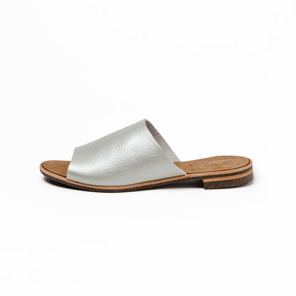 SLIDE SANDALS LIGHT SILVER